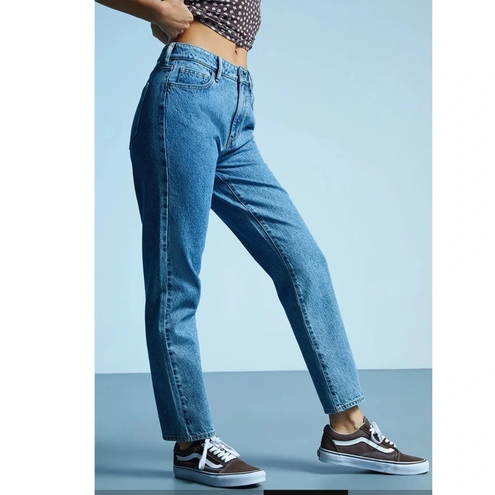 PacSun Mom Jean Medium Light Wash High Rise Jeans Size 25 - Picture 1 of 15